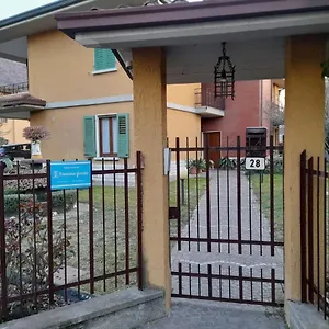 https://la-fontana-fiorita-2.it-lombardy.com